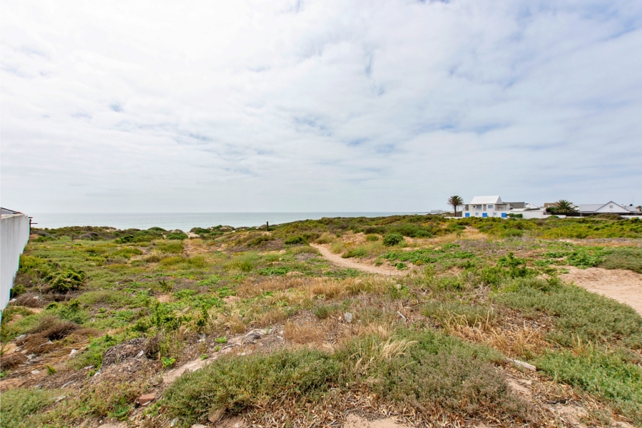 5 Bedroom Property for Sale in Golden Mile Western Cape